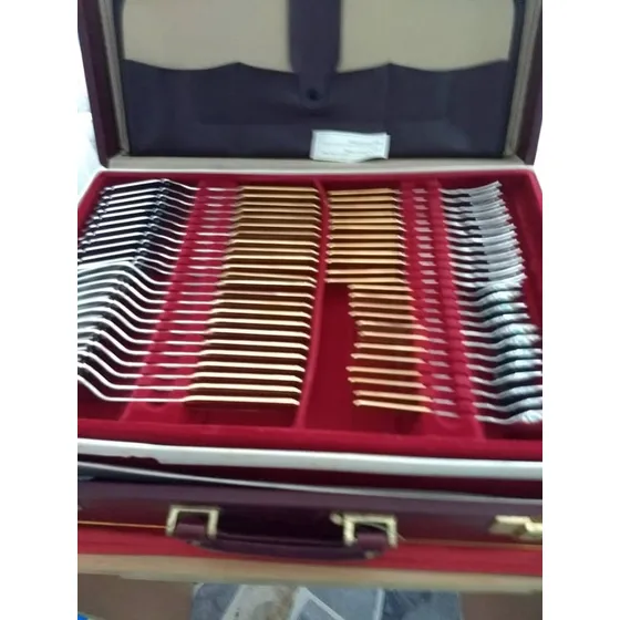 Set De Cubiertos Acero Inoxidable Borde De Oro 24