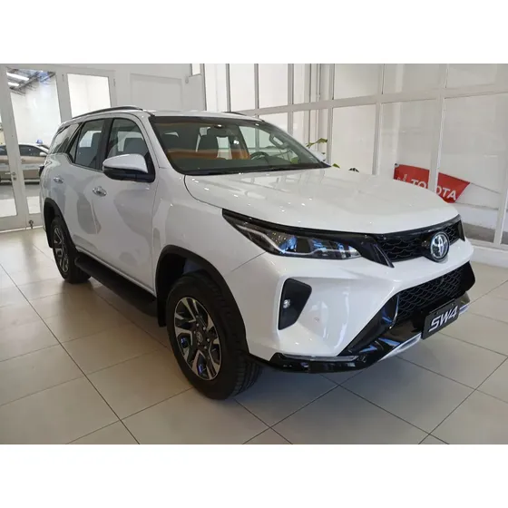 Toyota Sw4 2.8 Srx 204cv 4x4 7as At