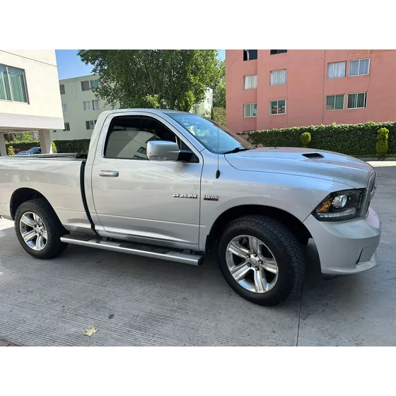 Dodge Ram 2500 5.7 Pickup Slt Sport 4x4 At