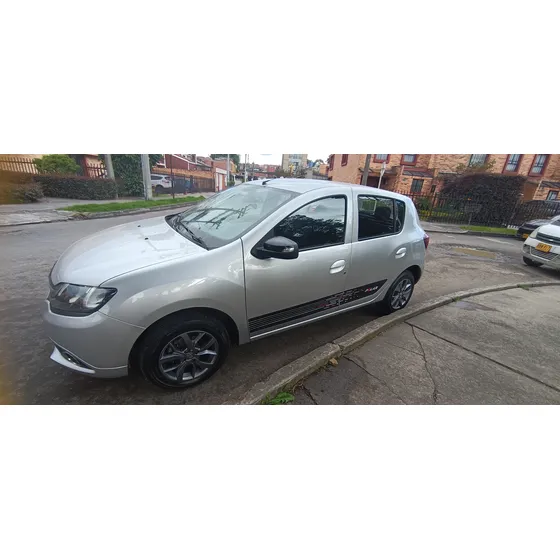 Renault Sandero 1.6 Polar