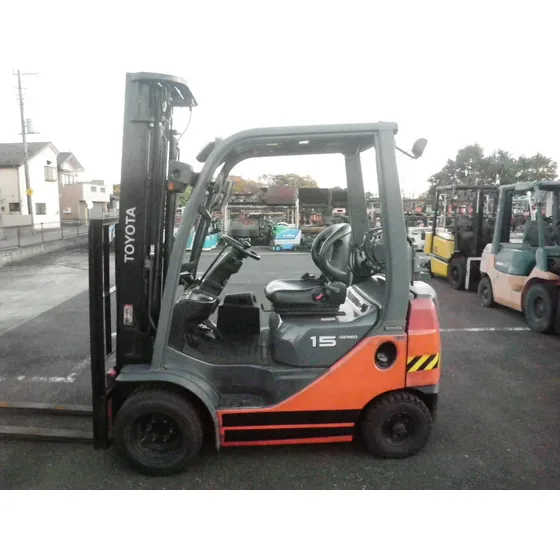 Autoelevador Toyota 1500k Nafta/gas 
