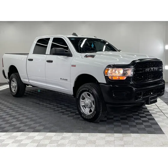 Ram 2500 6.4 Hd Tradesman Doble Cab 4x4 At