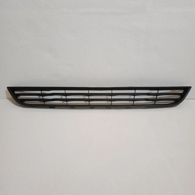 Rejilla Central Parachoque Delantero Ford Fiesta Titanium