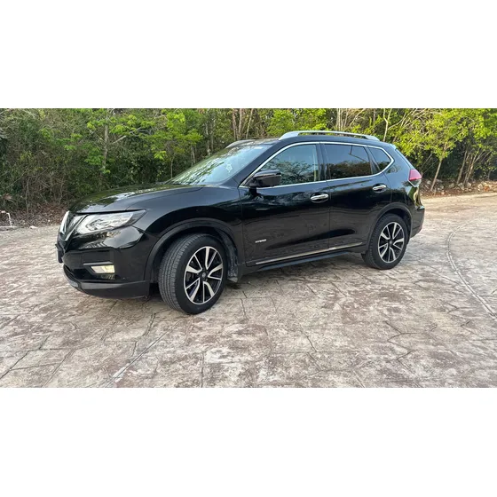 Nissan X-trail 2.0 Exclusiv 2 Row Hybrid