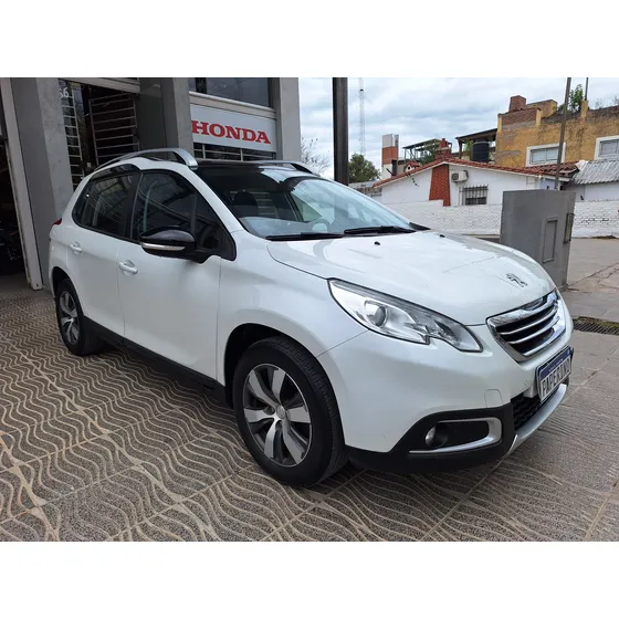 Peugeot 2008 1.6 Feline