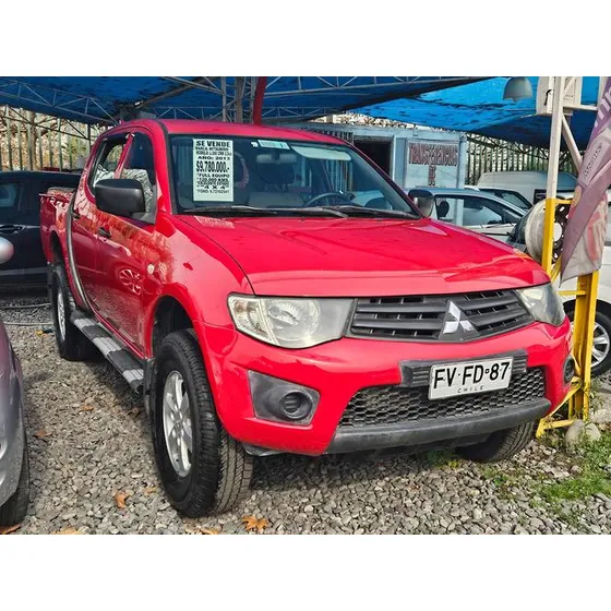 Mitsubishi L200 2.5 Td Katana Crm Dc 4wd