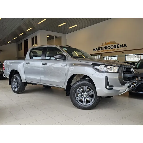 Toyota Hilux Pick-up 2.8 Cd Sr 204cv 4x4