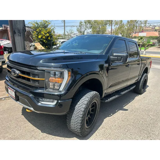 Ford Lobo Tremor 4x4
