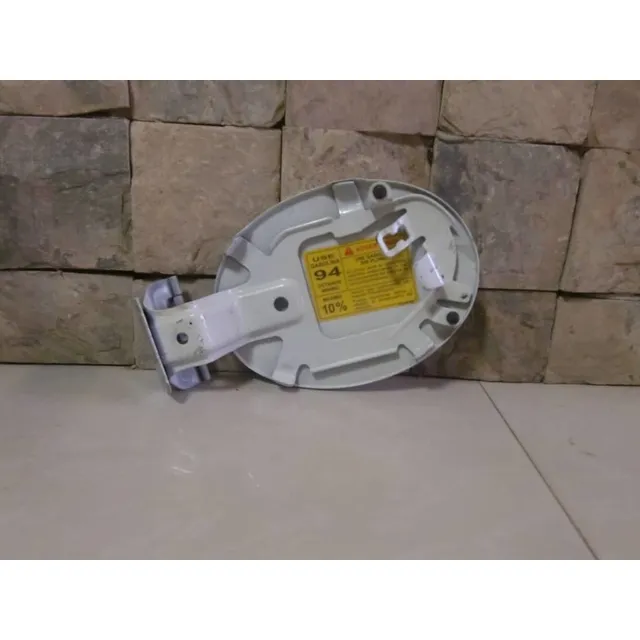 Tapa Externa Tanque Gasolina Mazda 3 Sedan