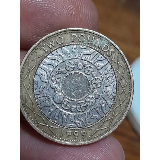Moneda Inglesa 2 Pounds Año 1999