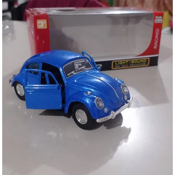 Carro Volkswagen Escarabajo De Colección Escala 1-32
