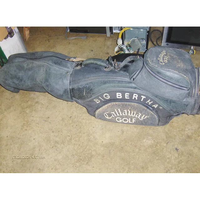 Maleta De Palos De Golf Marca  Callaway Golf Usado 120$
