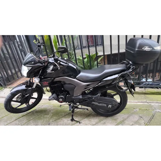 Honda Invicta New, Mod 2017, En Excelente Estado.