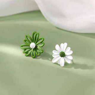 Pendientes Asimétricos De Plata De Ley S925 Con Forma De Mar Pendientes Asimétricos De Plata De Ley S925 Con Forma De Mar