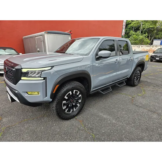 Nissan Frontier Crew Cab Se 4x4 At