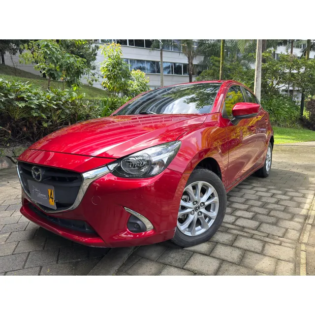 Mazda 2 1.5 Touring Automatico