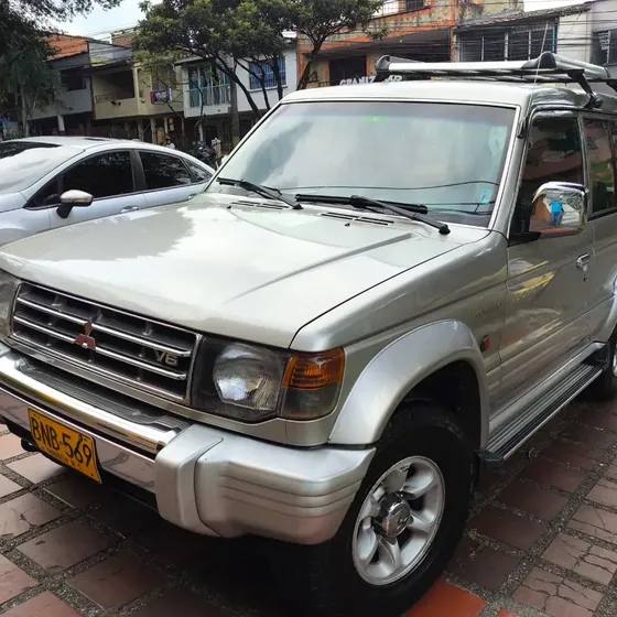 Mitsubishi Montero 2004 3.0 V43 Wagon
