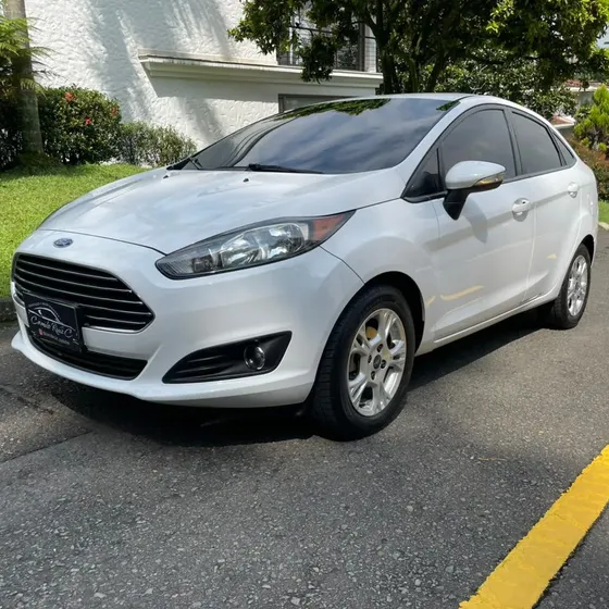 Ford Fiesta 2015 Ford Fiesta 1.6 Sportback Se At