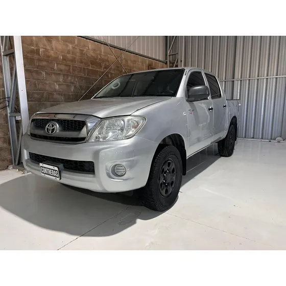 Toyota Hilux Pick-up 2.5 Dx Cab Doble 4x4 (2009)