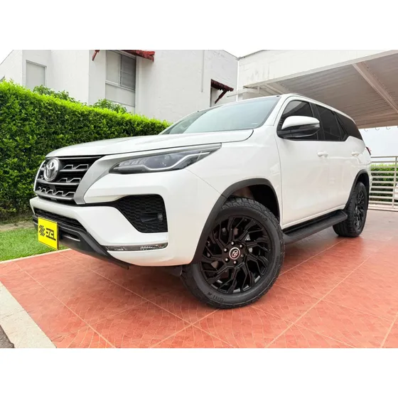 Toyota Fortuner 2.8l