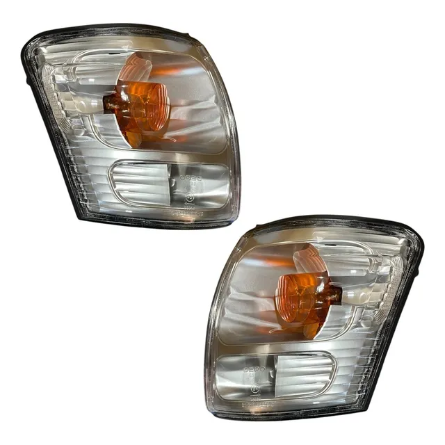 Par Cocuyos Faro Toyota Hilux Hi Rider 2003 A 2005 Depo