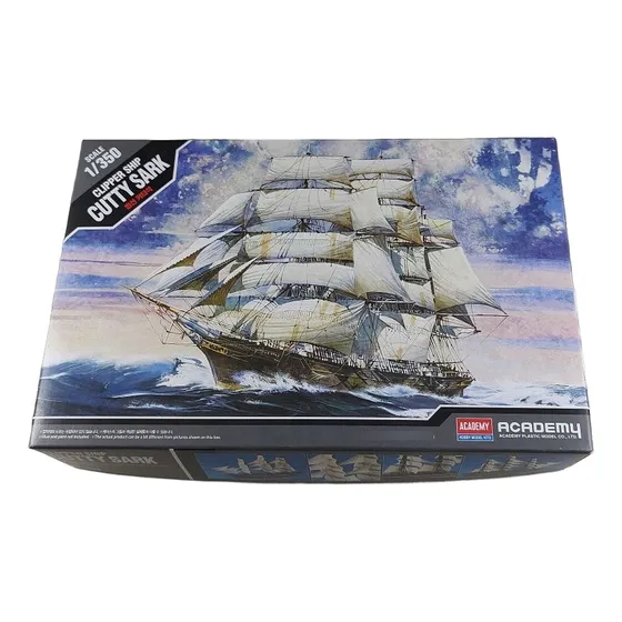 Barco Clipper Ship Cutty Sark Escala 1:350 Para Armar Color Blanco