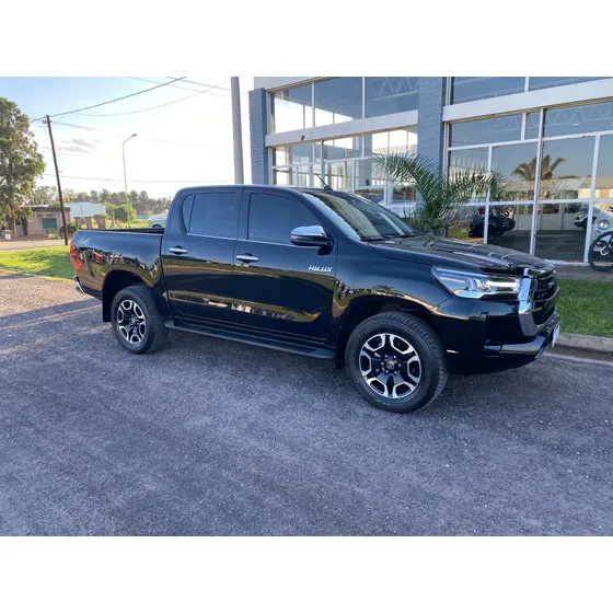 Toyota Hilux 2.8 Cd Srx 177cv 4x4 At
