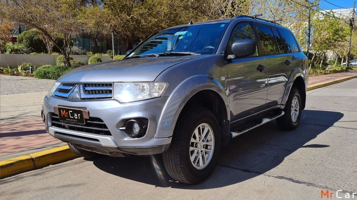 Mitsubishi Montero Sport 2015