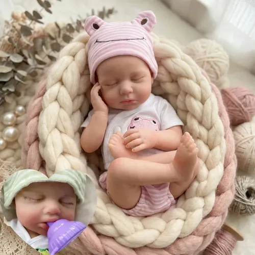 6 Twin Reborn Dolls With Clothes And Feeding Accessories