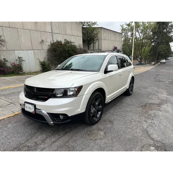 Dodge Journey 2.4 Sxt Sport 7 Pasajeros At