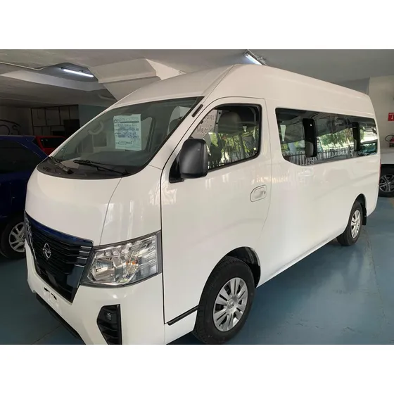 Nissan Urvan Lujo 11 Pasajeros