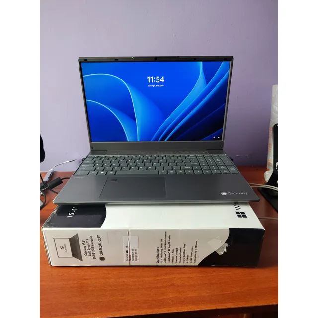 Laptop Ultra Slim  15.6  Color Gris 8gb De Ram _amd Rayzen7