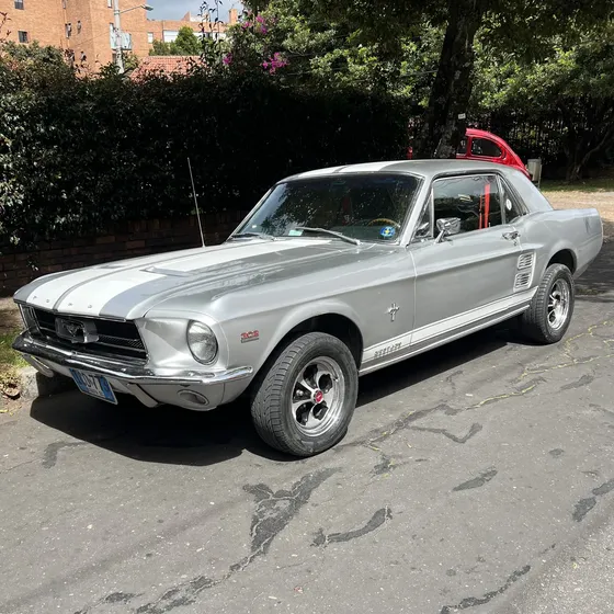 Ford Mustang Hard Top 302