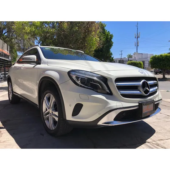 Mercedes-benz Clase Gla 1.6 200 Cgi At