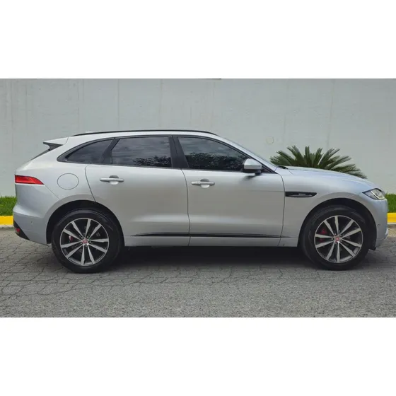 Jaguar F-pace 3.0 R-sport At