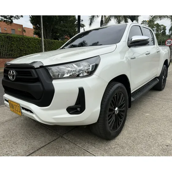 Toyota Hilux 2021 2.4l
