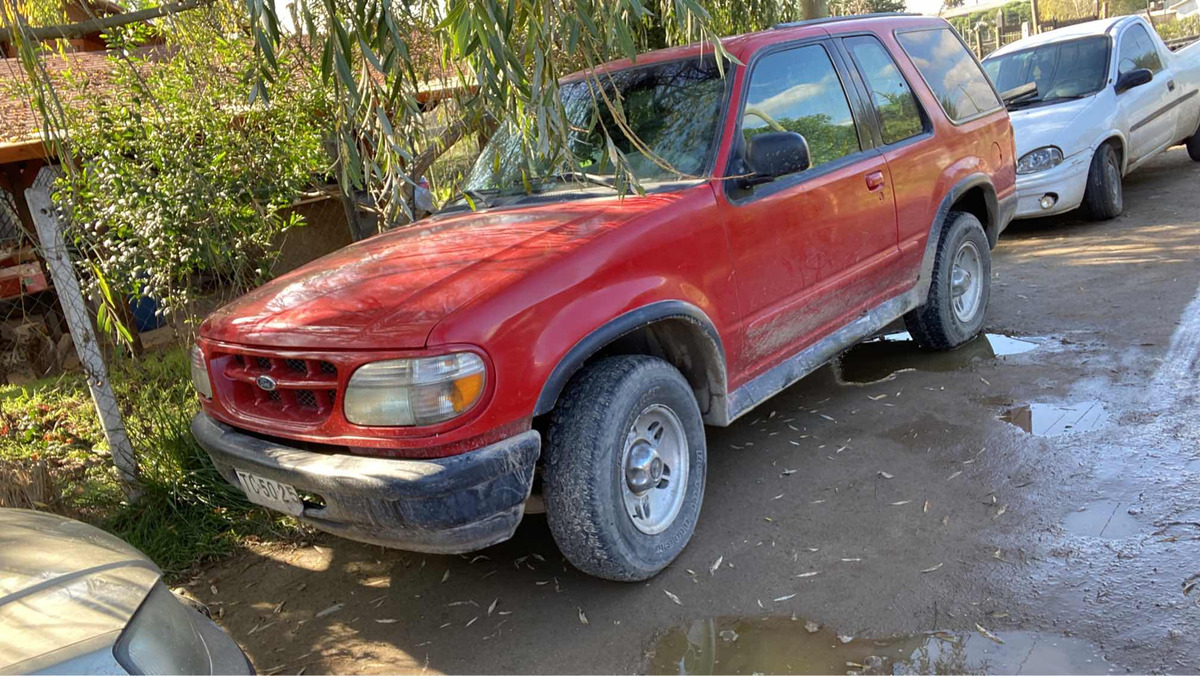 Ford Explorer Sport Track