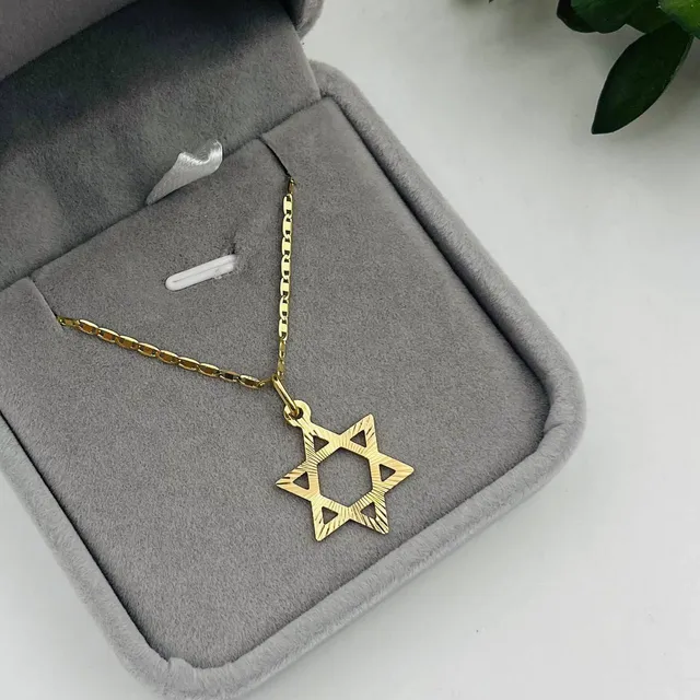 Cadena Con Dije De Estrella De David Diamantada En Oro 18k