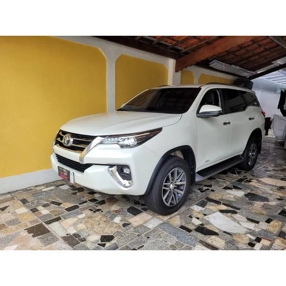 Toyota Sw4 2.8 Tdi Srx 7l 4x4 Aut. 5p