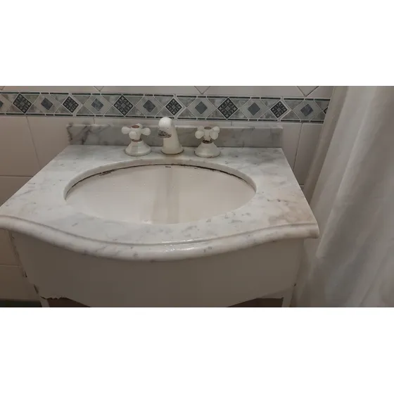 Mesada De Mármol De Carrara, Con Bacha Deca Y Griferia Piazz Gris