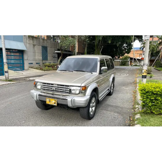 Mitsubishi Montero 3.0 V43 Wagon