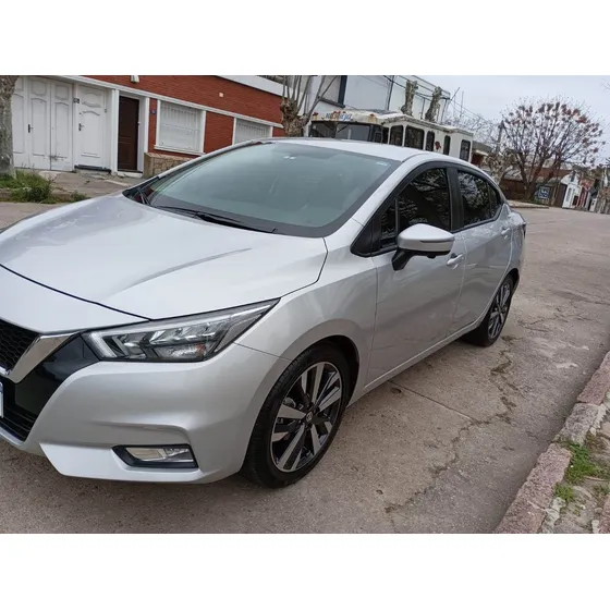 Nissan Versa 1.6 Exclusive At