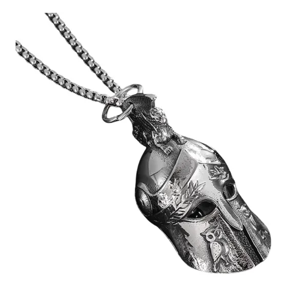 Collar Con Colgante Campanas La Suerte Con Casco De Guerrero