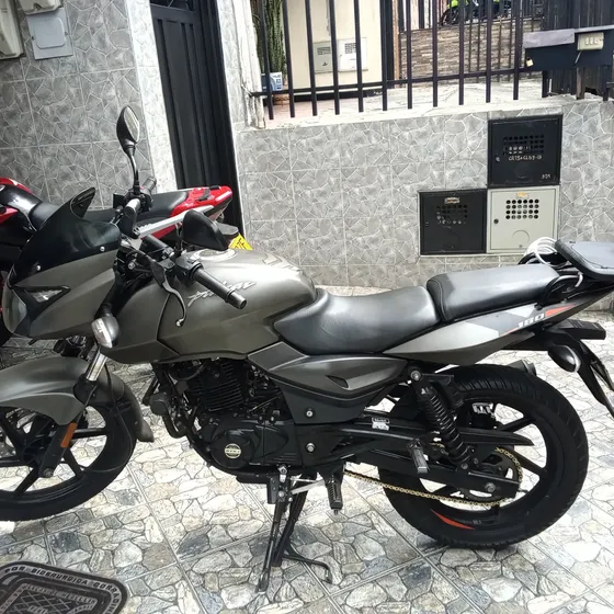 Color Gris Asfalto