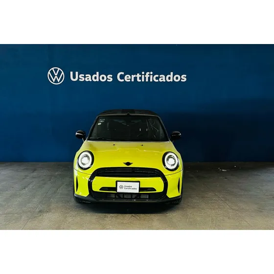 Mini Cooper Convertible 1.5 Iconic At