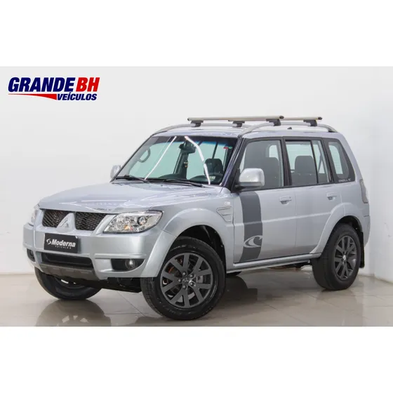 Mitsubishi Pajero Tr4 2.0 4x2 16v 140cv Flex 4p Automático