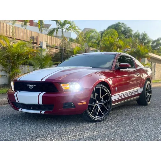 Ford Mustang Ford Mustang 2010