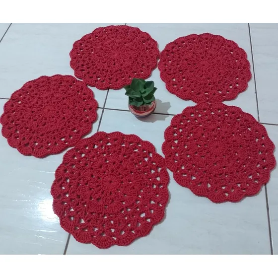 1 Toalhinha De Crochê Redondo Rendado Vermelho 