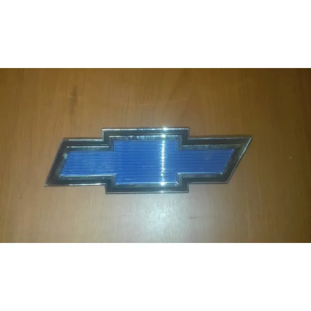 Emblema Chevrolet Azul Parrilla Chevy C-10 70-77