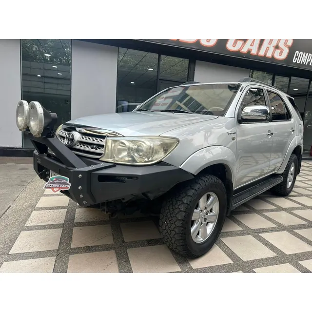 Toyota Fortuner 4x4